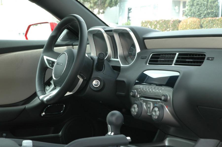  Chevrolet Camaro 2010 года  (фото 221 из 370)